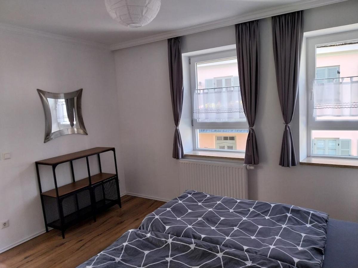 Bad Aibling City Apartment - Alpenblick Bagian luar foto